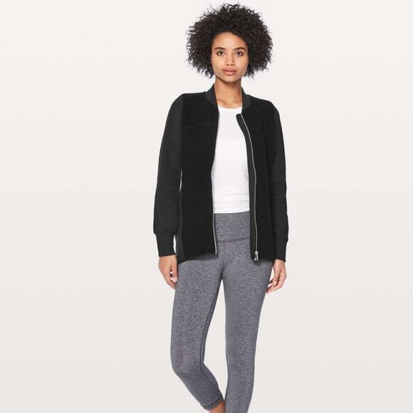 LULULEMON Stand Out Sherpa Jacket Black Sz 6 $148 {3C3} - Picture 1 of 7